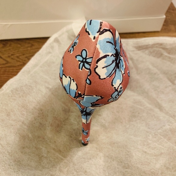 🆕 PRESTIGE PUMP W POINTED TOE
Size: 8.5B / 38.5EU - Picture 6 of 8